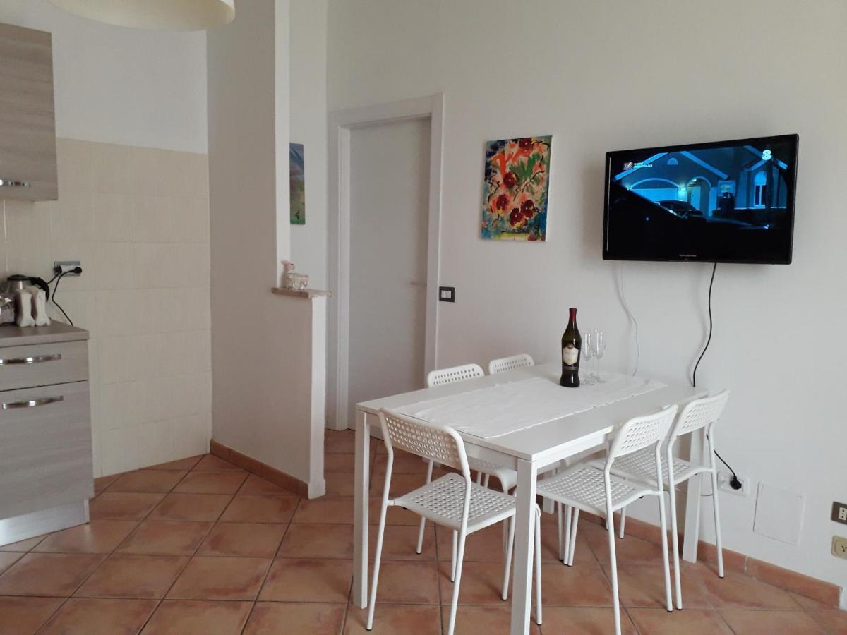 Bouganville A Apartament B&B Чивитанова-Марке Экстерьер фото