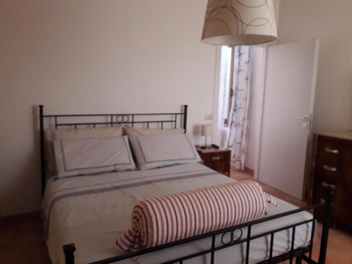 Bouganville A Apartament B&B Чивитанова-Марке Экстерьер фото